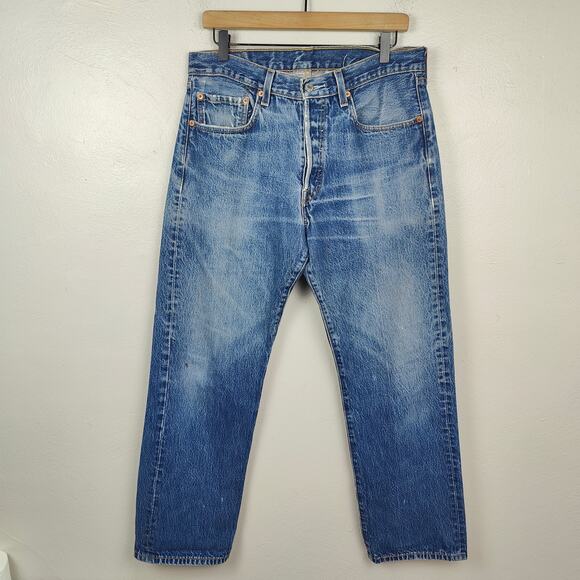 Vintage 90s Levi's 501 Jeans Mens 33x30 Medium Wash Whiskering Straight Fit - Picture 1 of 12